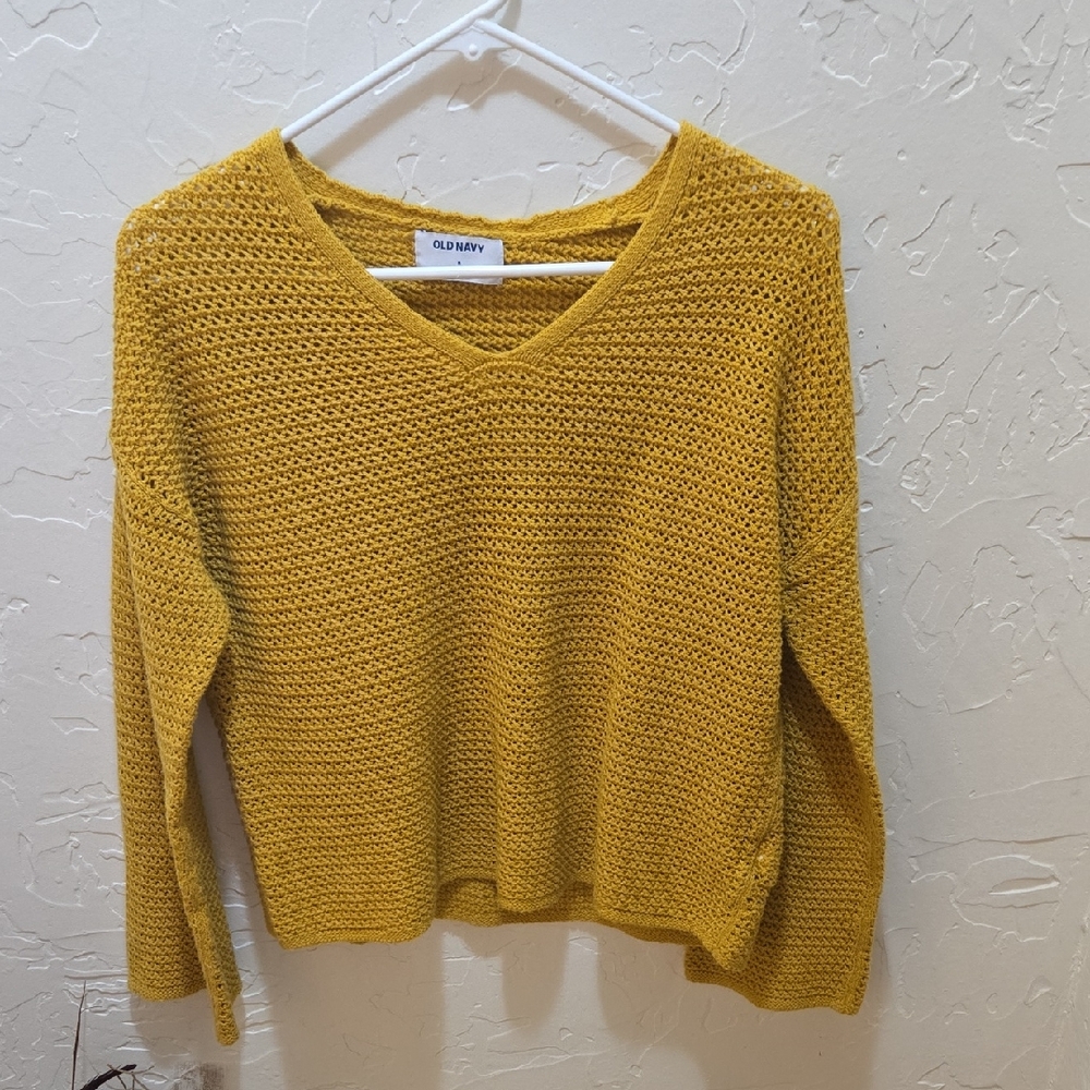 Old Navy Women's Yellow V-Neck Sweater